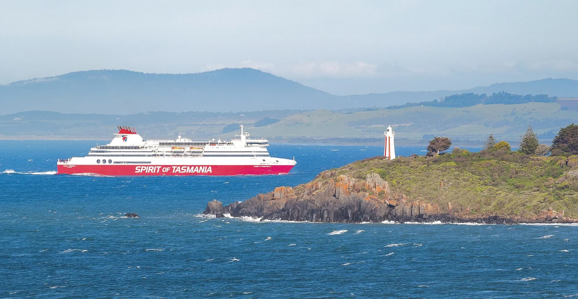 Spirit of Tasmania entering the Mersey River channel