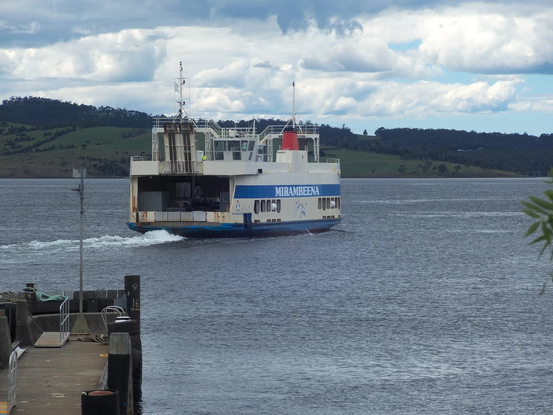 Vehicle ferry crossing the Channel from Kettering