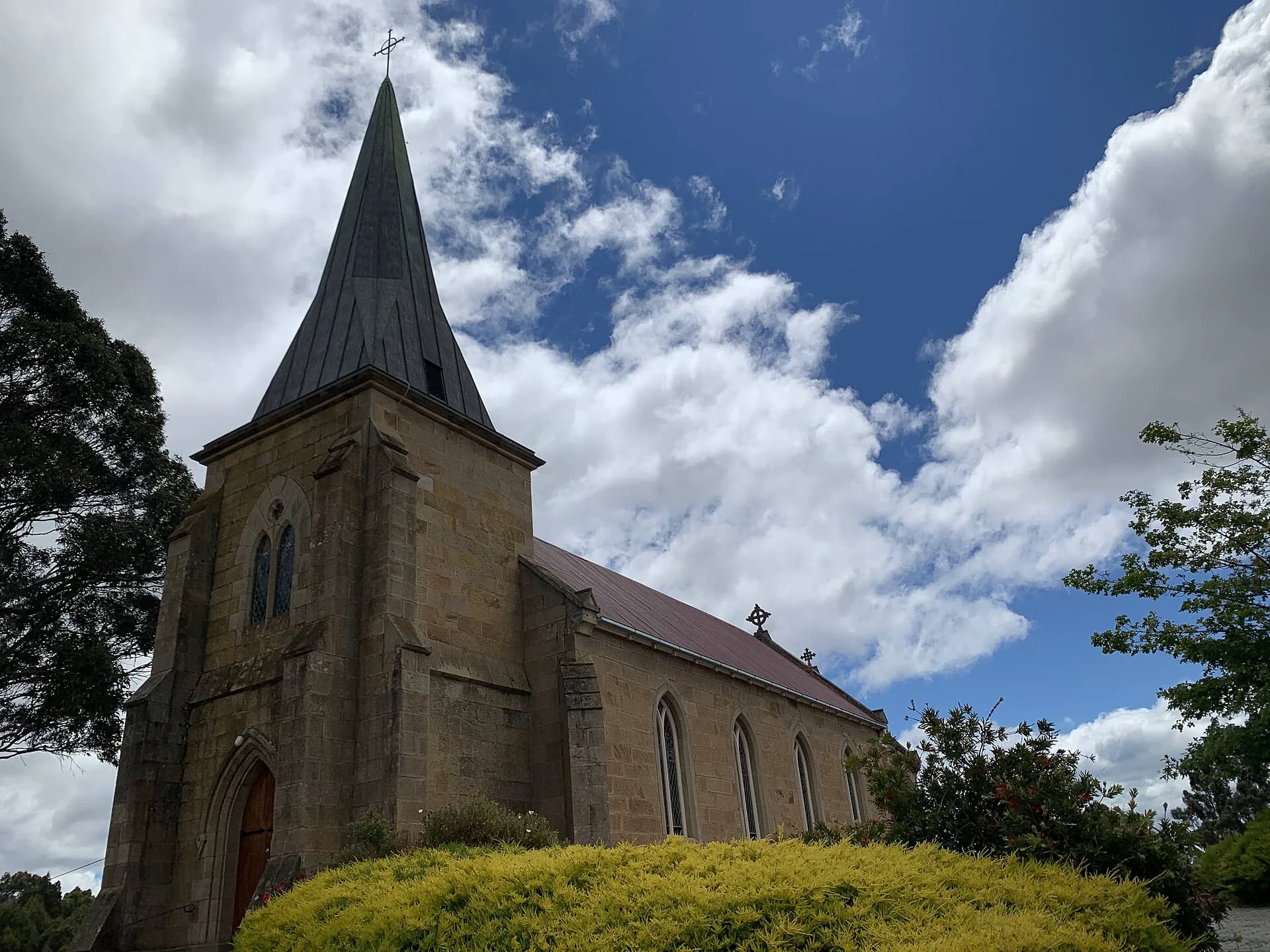 St John’s Catholic Church above the Coal River at Richmond