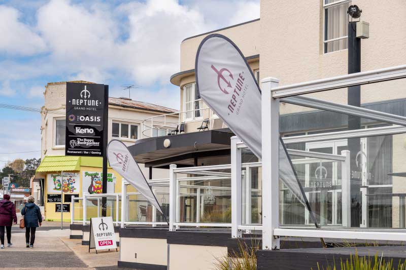 Penguin Cafes and Restaurants